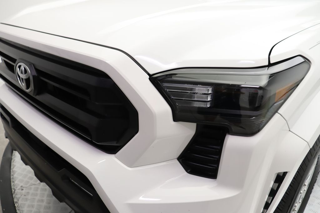 Thumbnail: 2024 Toyota Tacoma - 3