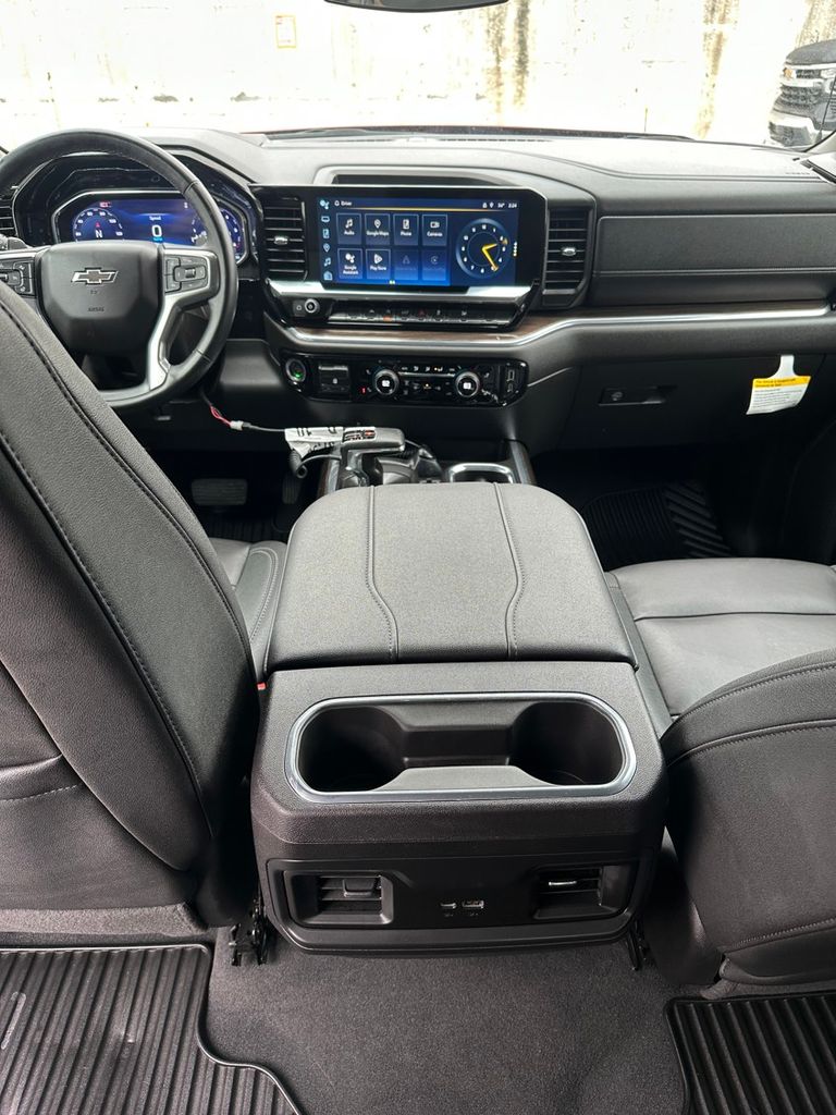 used 2024 Chevrolet Silverado 1500 car, priced at $43,985