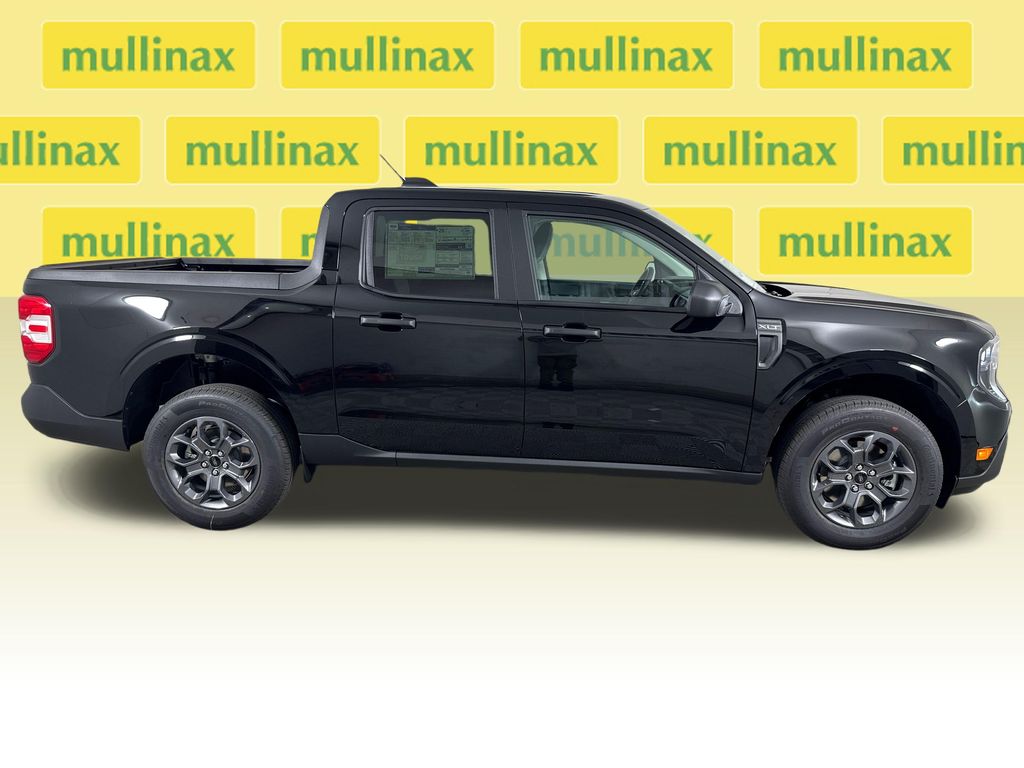 New 2026 Black Ford XLT image 21