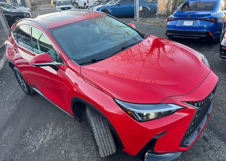 View vehicle photo 5