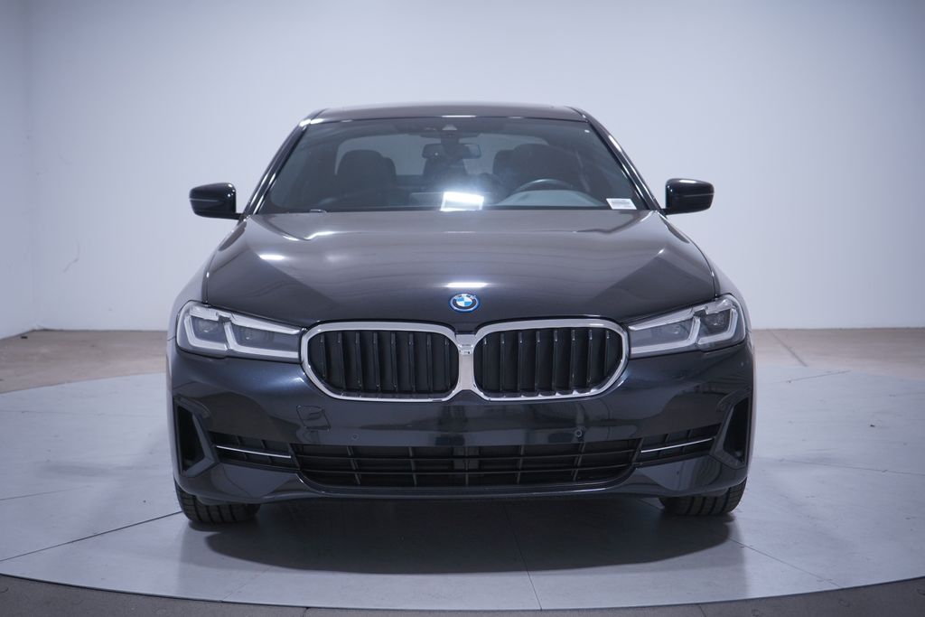 Thumbnail: 2023 BMW 5 Series - 4