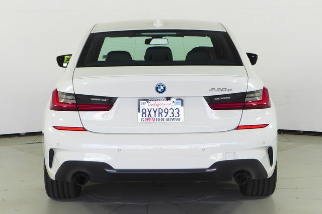 2022 BMW 3 Series 330e iPerformance 8