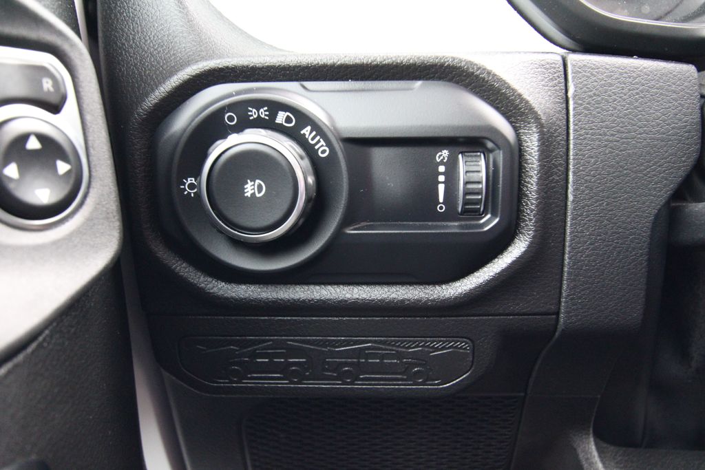 Used 2024 Jeep Wrangler SUV