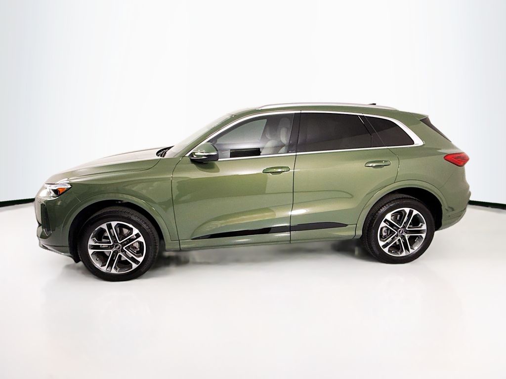 Thumbnail: 2025 Audi Q5 - 8