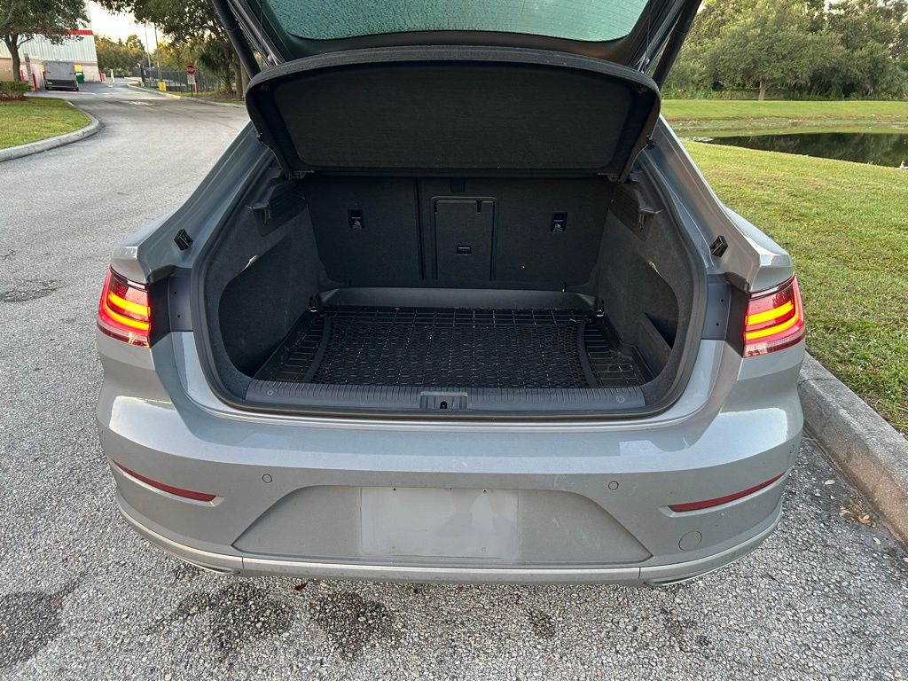 Thumbnail: 2023 Volkswagen Arteon - 10