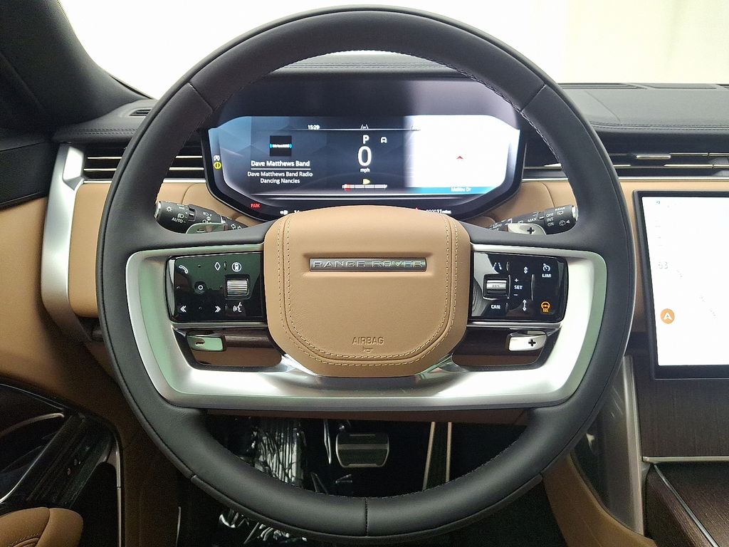Thumbnail: 2025 Land Rover Range Rover - 16