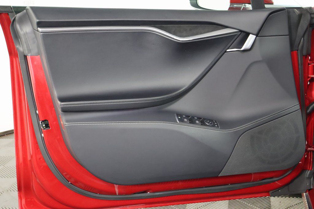 Thumbnail: 2020 Tesla Model S - 12