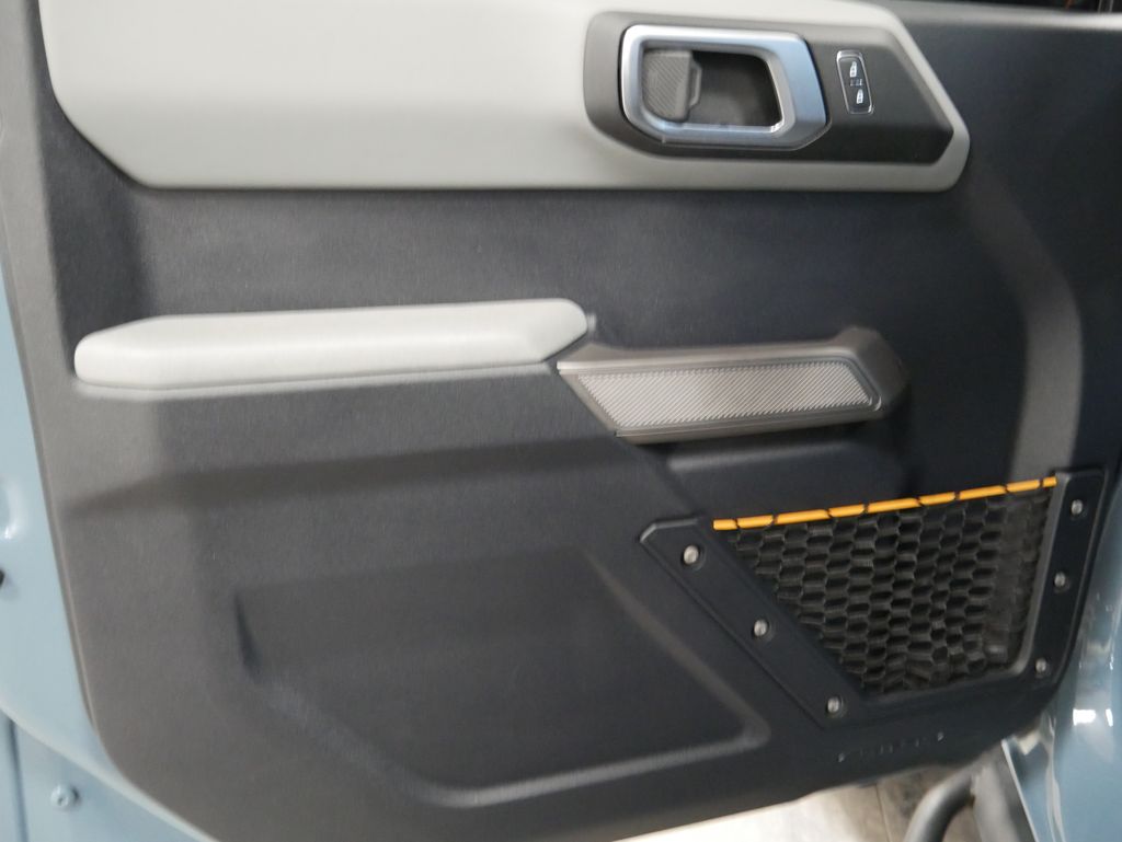 Thumbnail: 2022 Ford Bronco - 14