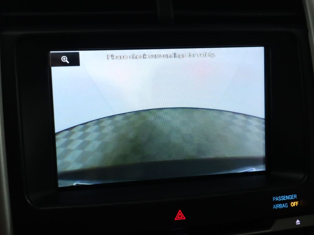 Thumbnail: 2011 Ford Edge - 15