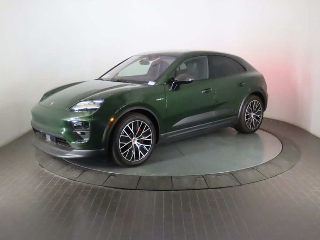 Thumbnail: 2025 Porsche Macan - 1