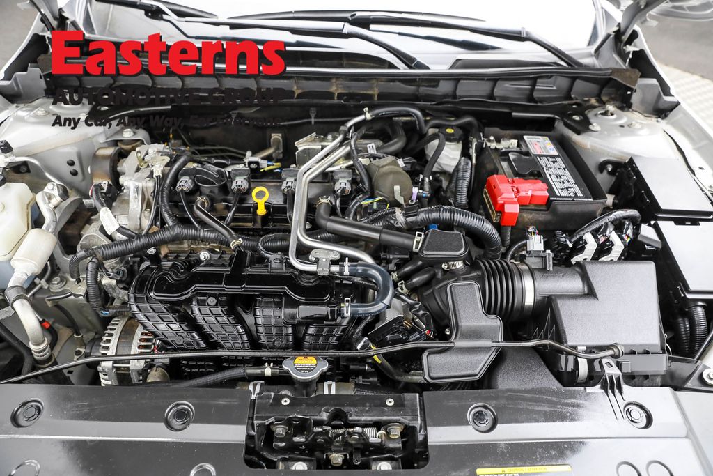 Used 2023 Silver Nissan 2.5 SR image 7
