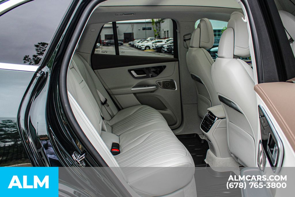 Used 2024 Green Mercedes-Benz 350+ SUV image 19