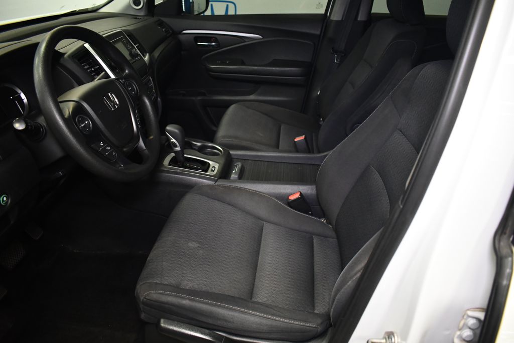 Thumbnail: 2019 Honda Ridgeline - 24