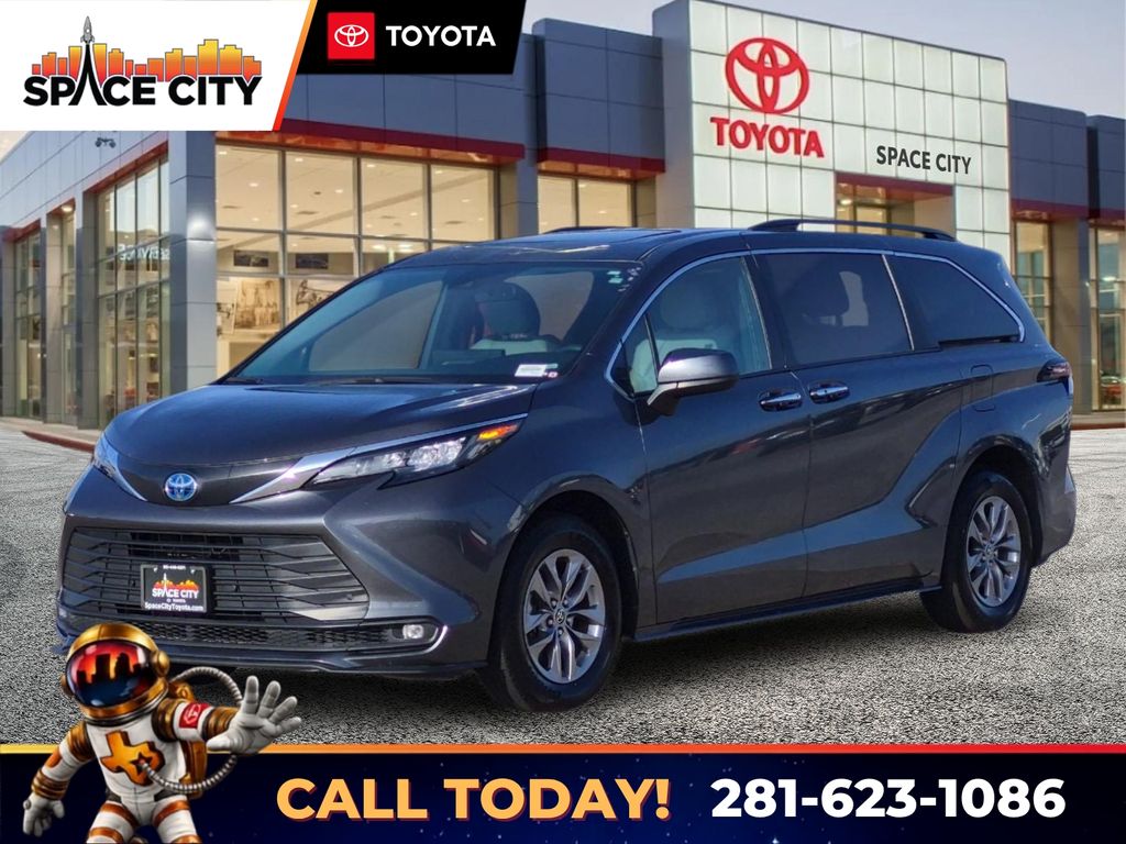 Magnetic Gray Metallic 2025 Toyota Sienna Minivan Front-Wheel Drive Continuously Variable Transmission