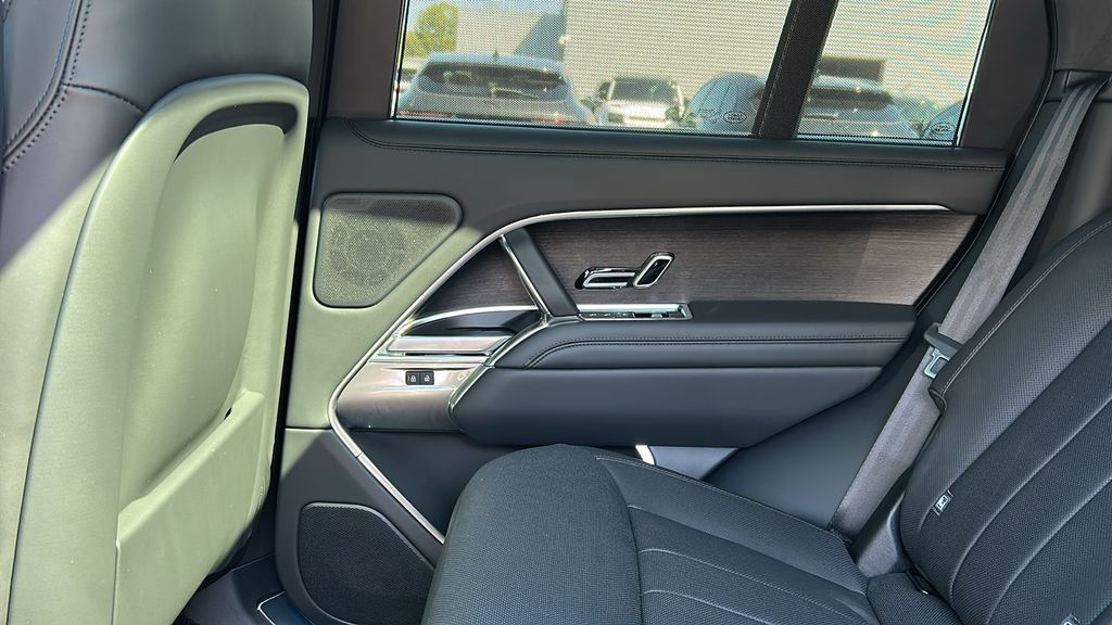 new 2025 Land Rover Range Rover Plug-In Hybrid car, priced at $130,292