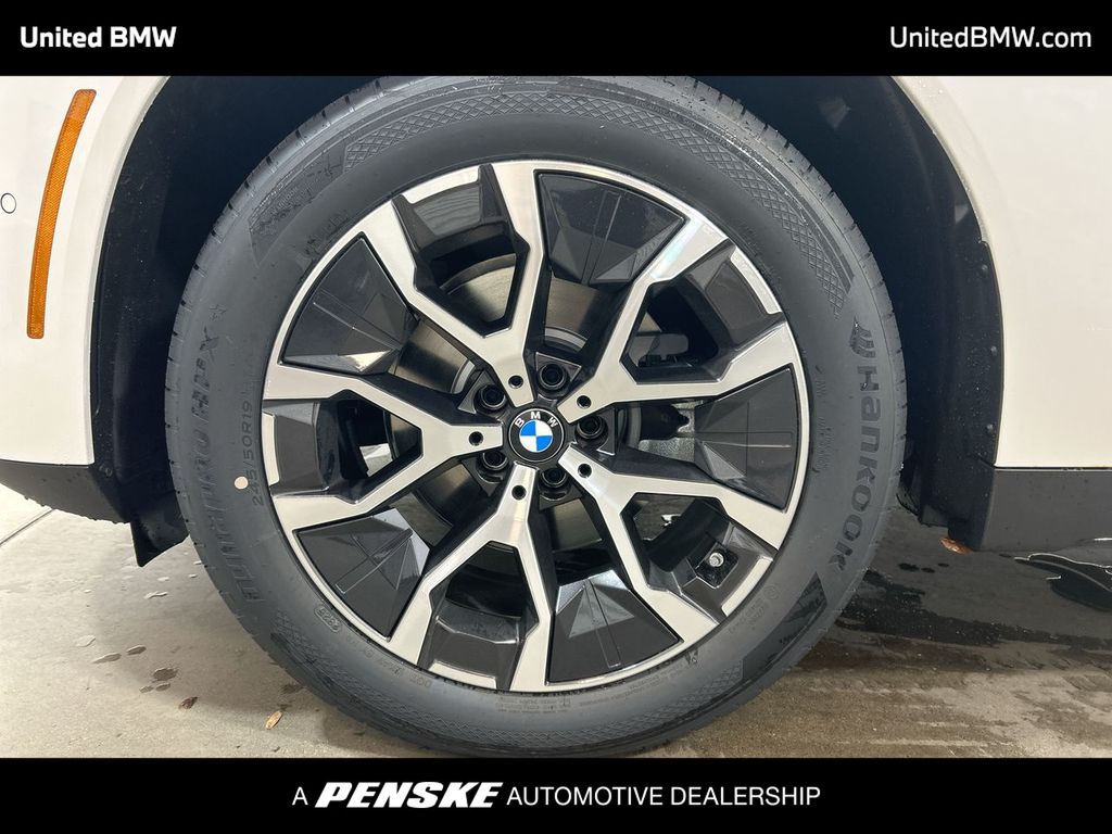 Thumbnail: 2026 BMW X3 - 10