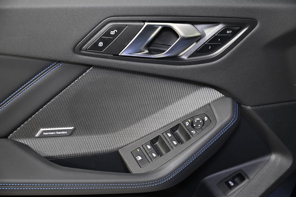 Thumbnail: 2025 BMW 2 Series - 23