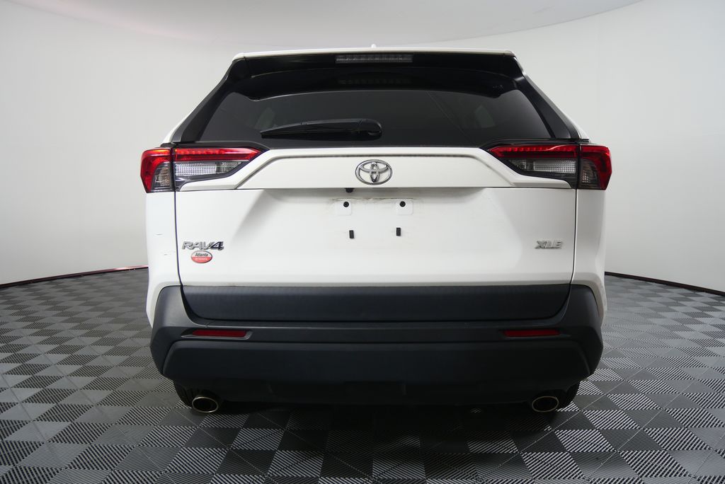 Thumbnail: 2022 Toyota RAV4 - 4