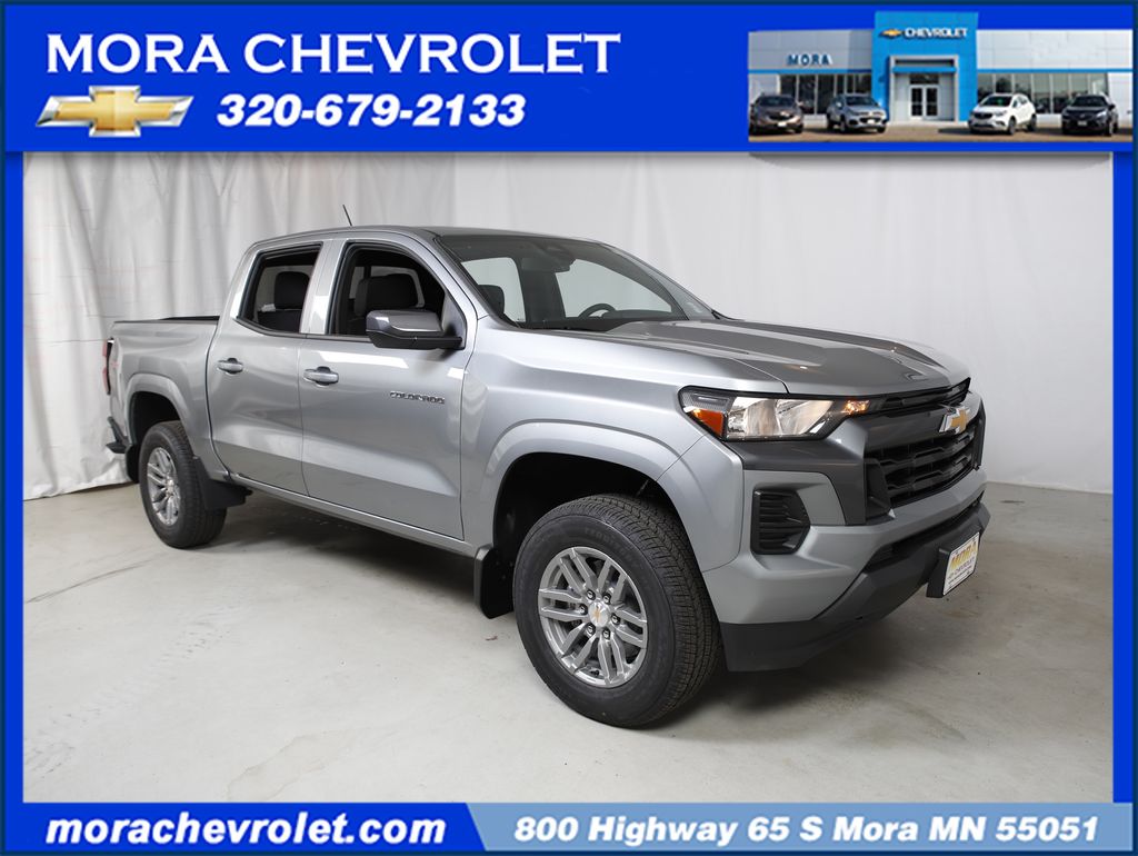 Sterling Gray Metallic 2026 Chevrolet Colorado Pickup Truck Four-Wheel Drive 8-Speed Automatic