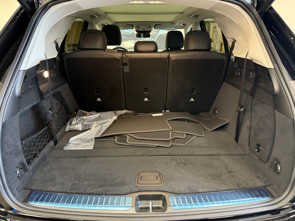 Thumbnail: 2026 Mercedes-Benz GLE - 24