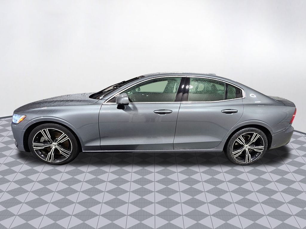 Used 2021 Gray Volvo T6 Inscription image 7