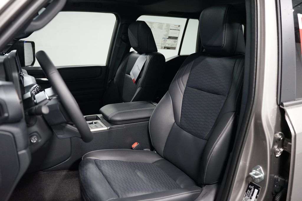 2025 Toyota Land Cruiser  29
