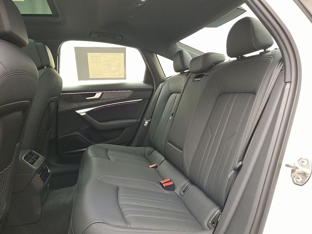 Thumbnail: 2025 Audi A6 - 10