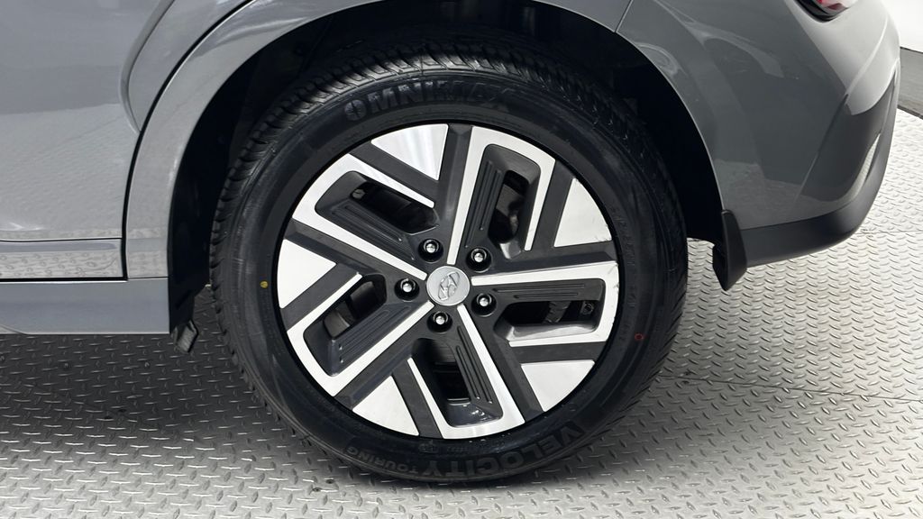 Thumbnail: 2023 Hyundai Kona - 6