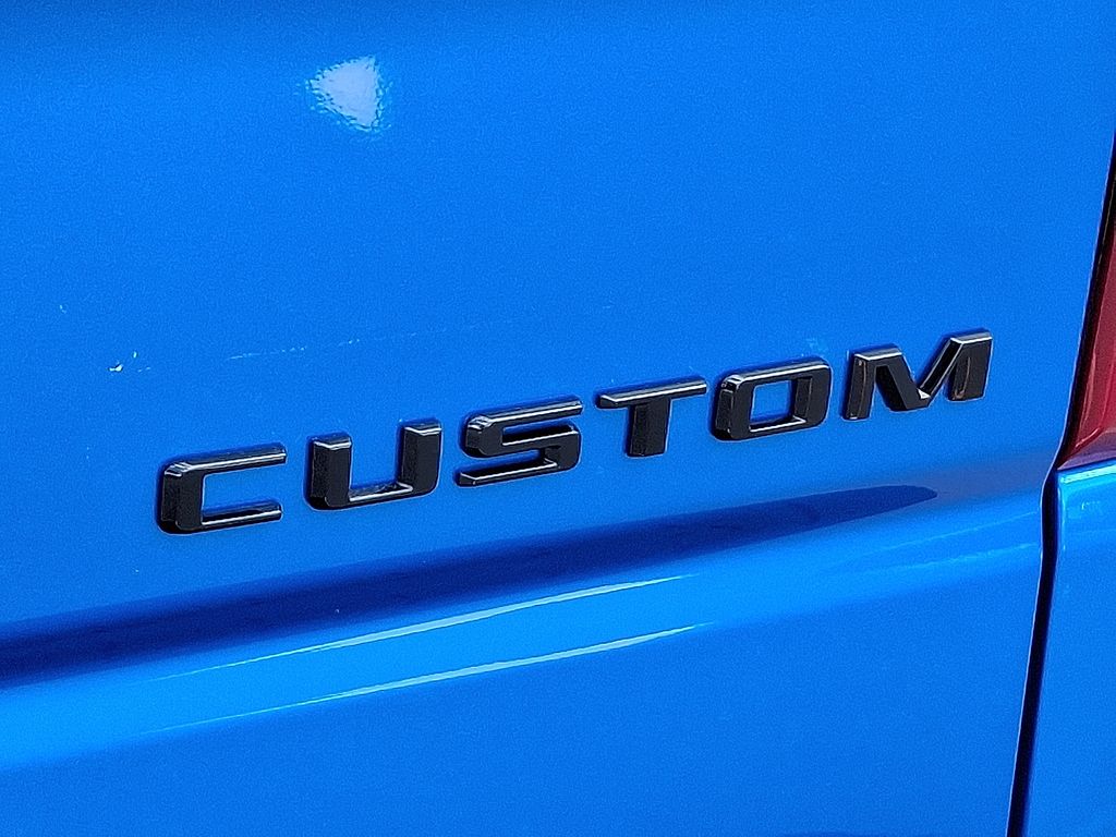 Thumbnail: 2025 Chevrolet Silverado 1500 - 6