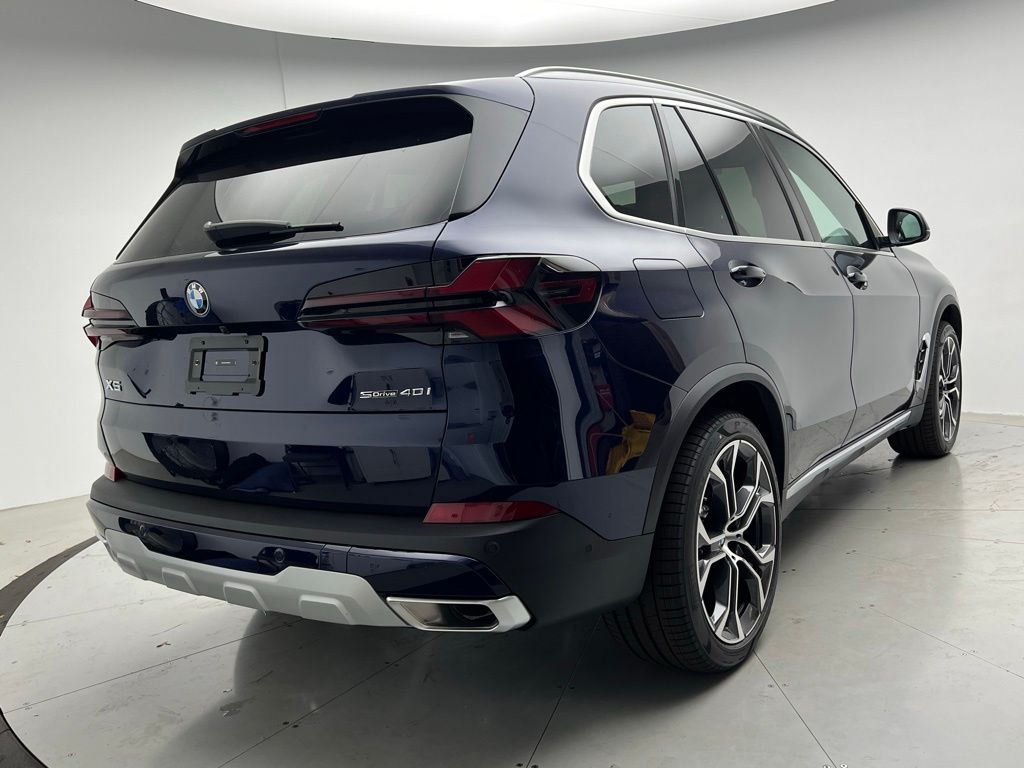 Thumbnail: 2026 BMW X5 - 3
