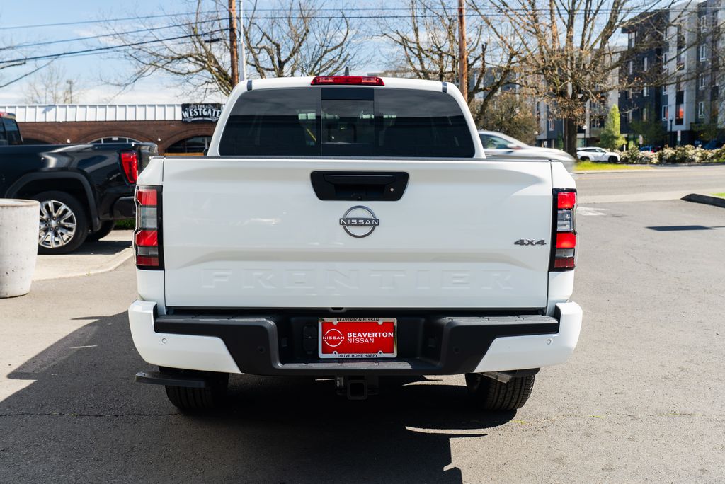 View vehicle photo 5