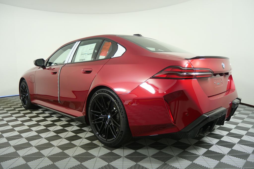 Thumbnail: 2026 BMW M5 - 7
