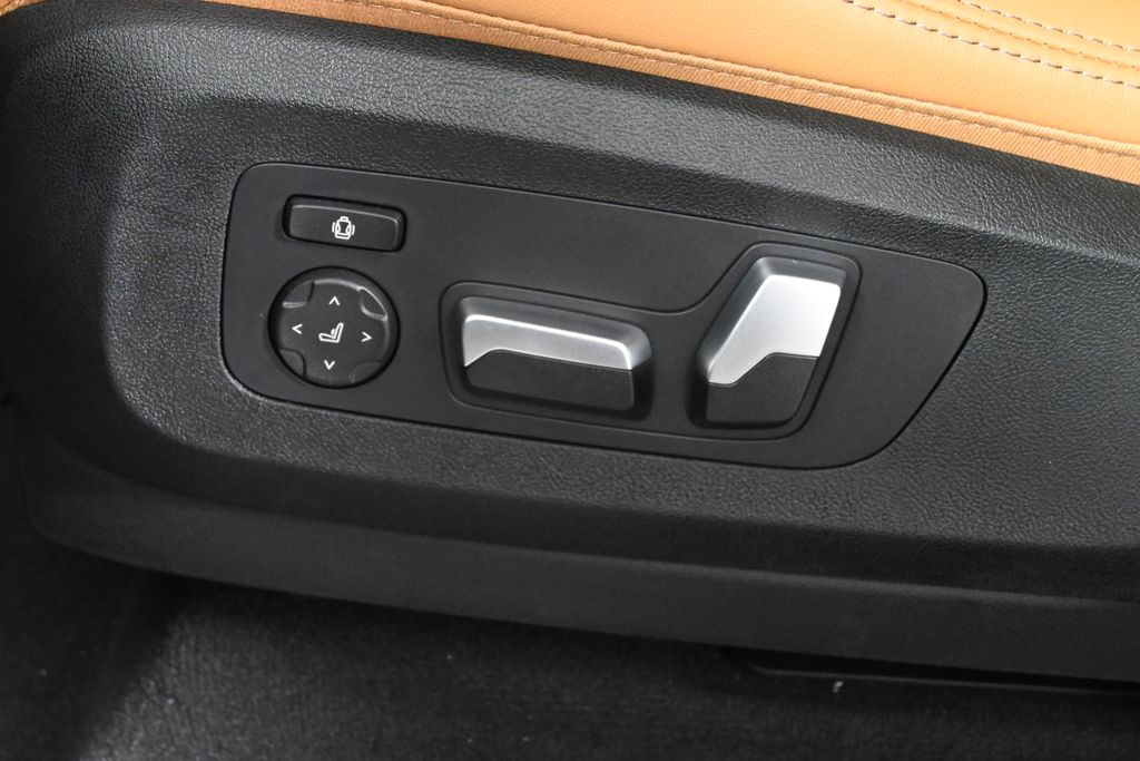 Thumbnail: 2026 BMW X5 - 26
