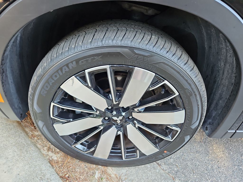 2025 Mitsubishi Outlander 34