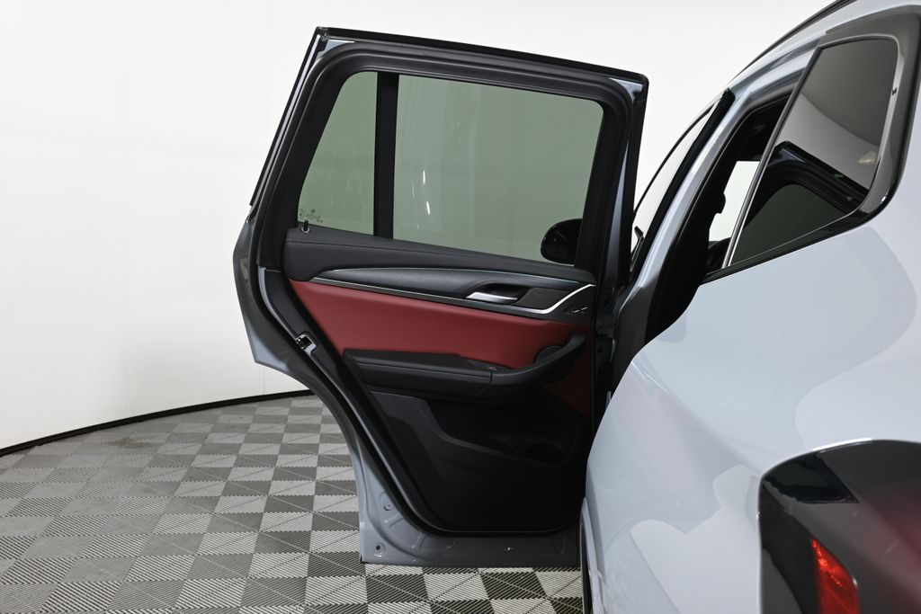 Thumbnail: 2024 BMW X3 - 32