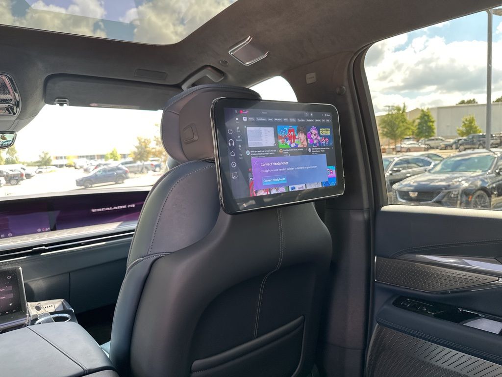 Used Car 2025 Cadillac Escalade Iq  Sport 2 For Sale Under $140,000 In Austin, Texas
