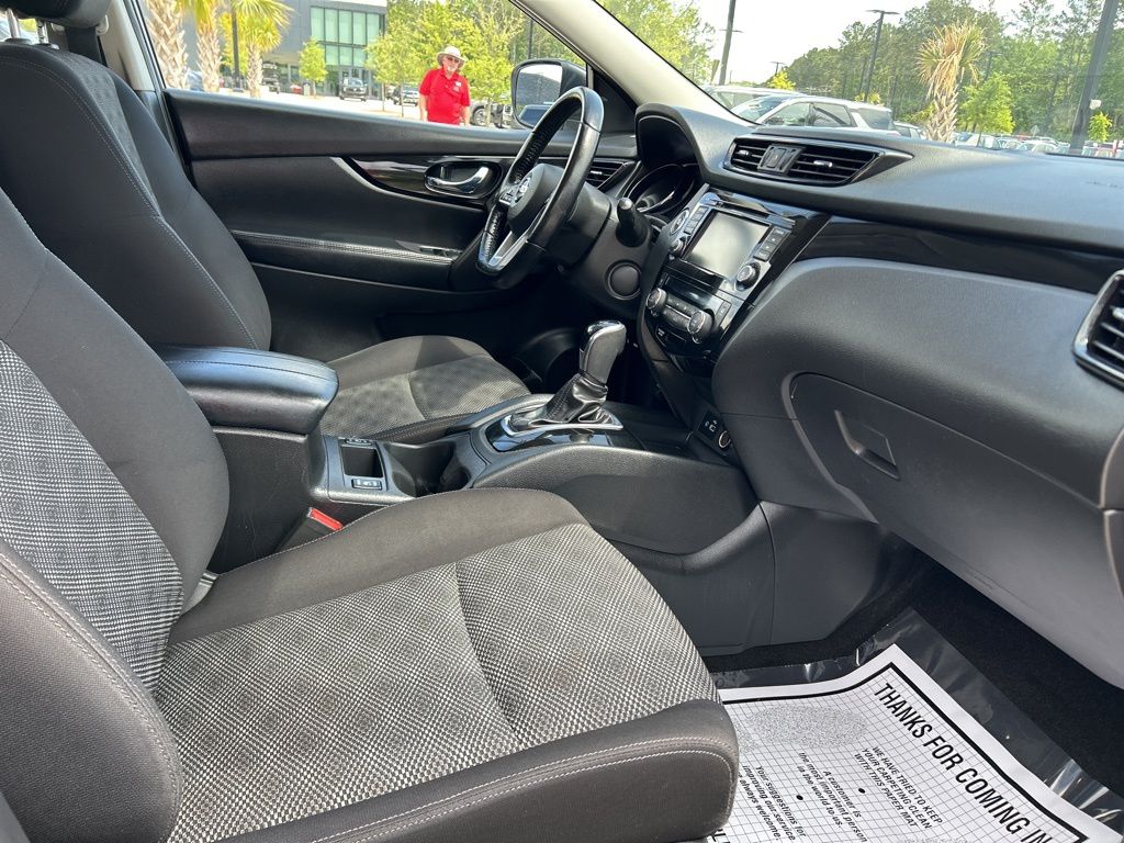 2020 Gun Metallic Nissan Rogue Sport SV FWD SUV