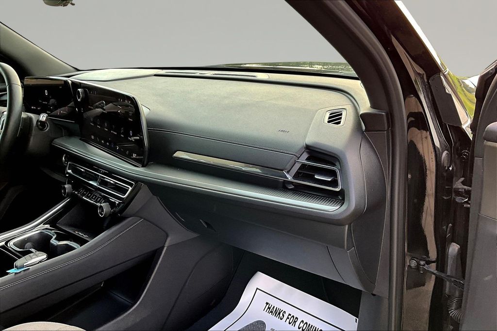 Used 2026 Chevrolet Traverse SUV