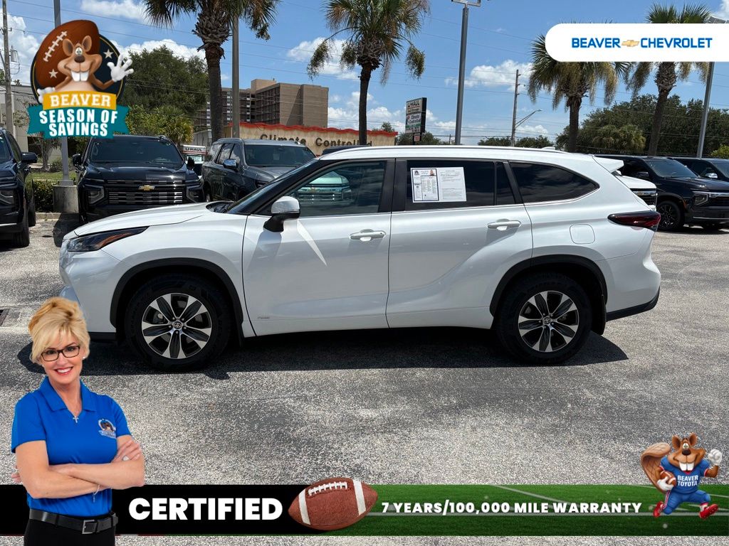 Used 2025 Toyota Highlander Hybrid SUV