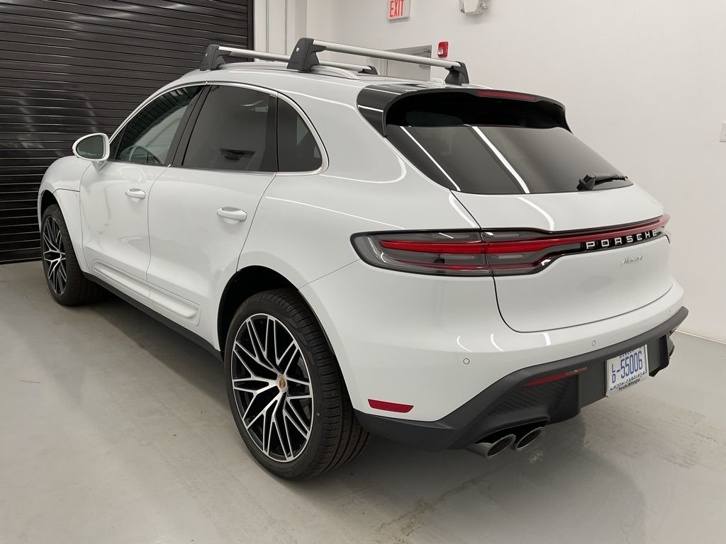 2024 Porsche Macan  6