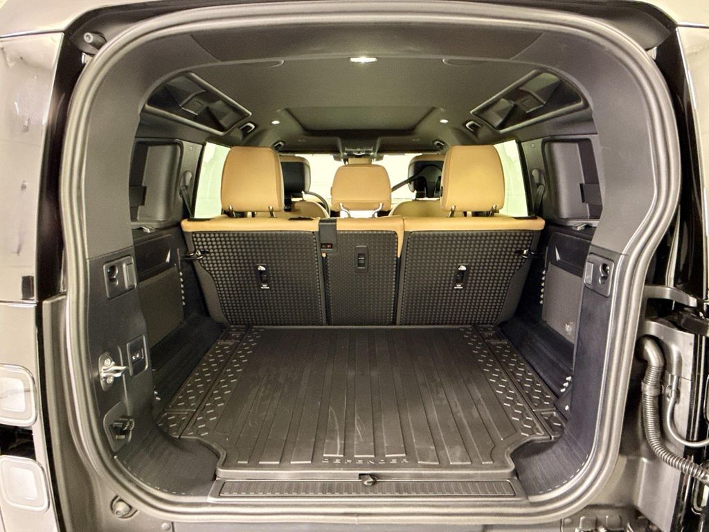 Thumbnail: 2026 Land Rover Defender - 27