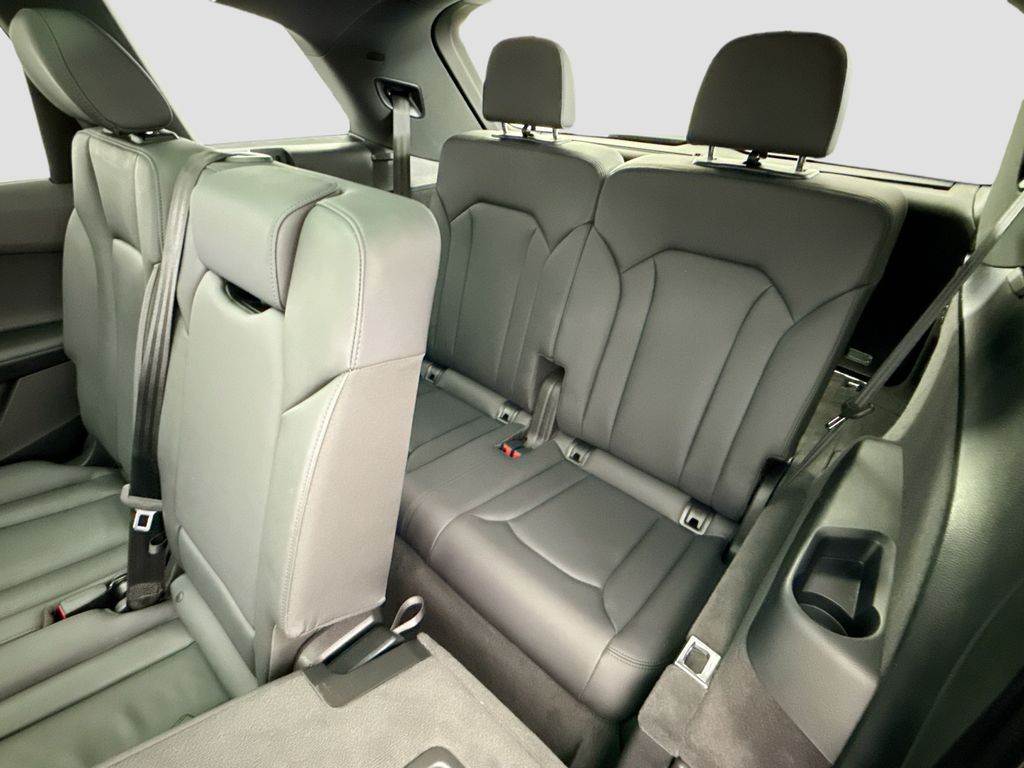 Thumbnail: 2023 Audi Q7 - 22