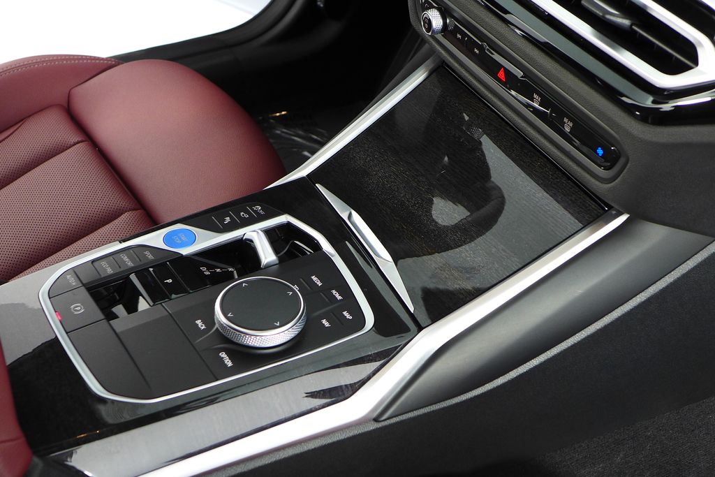 Thumbnail: 2024 BMW i4 - 15