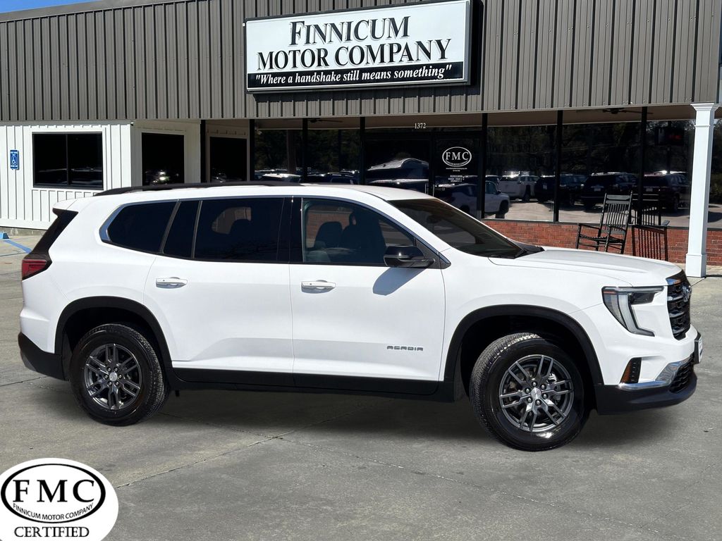2025 GMC Acadia Elevation FWD
