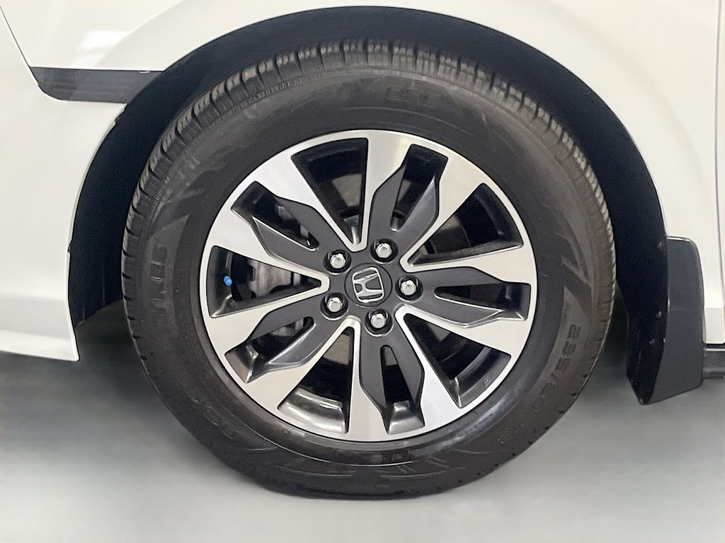 Used 2024 White Honda EX-L image 32