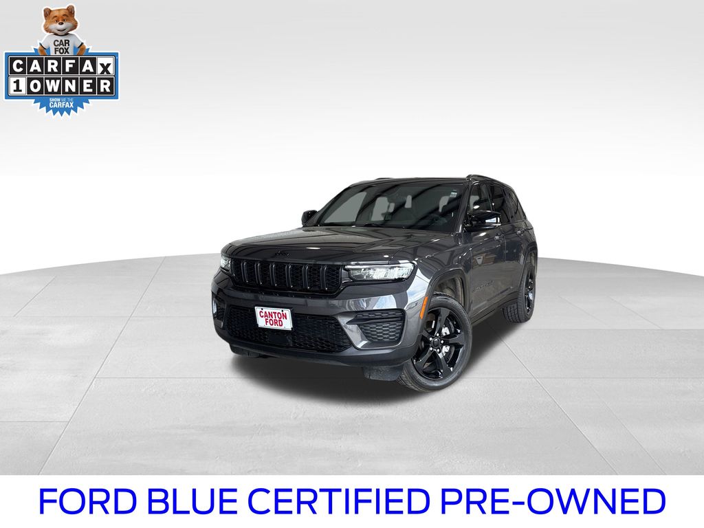 Baltic Gray Metallic Clearcoat 2024 Jeep Grand Cherokee SUV / Crossover Four-Wheel Drive 8-Speed Automatic