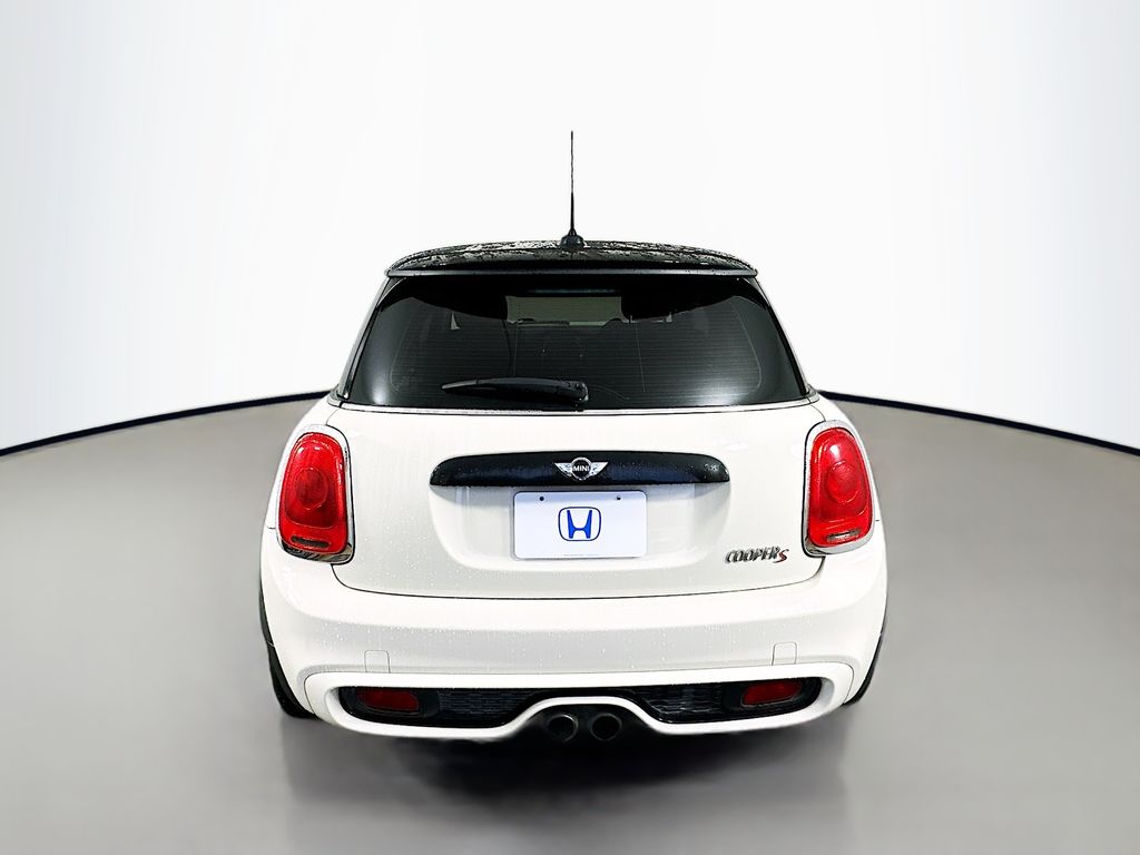 2015 MINI Cooper Base 6