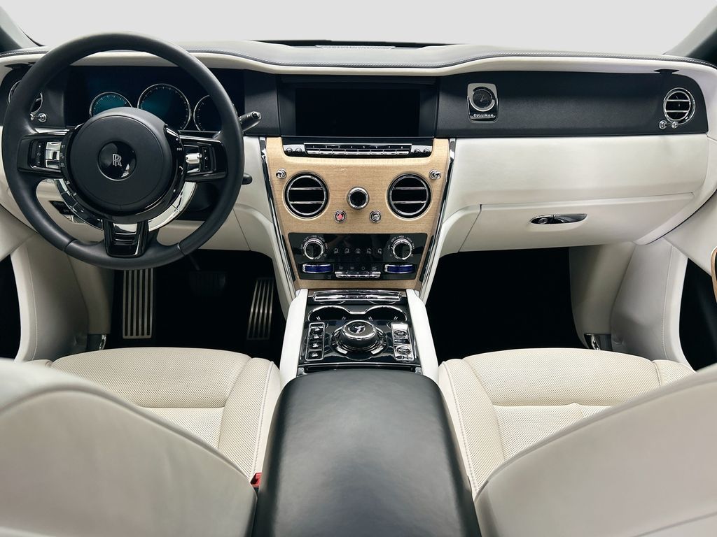 Thumbnail: 2019 Rolls-Royce Cullinan - 13