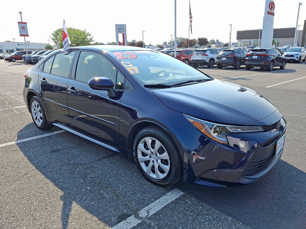 Thumbnail: 2023 Toyota Corolla - 3