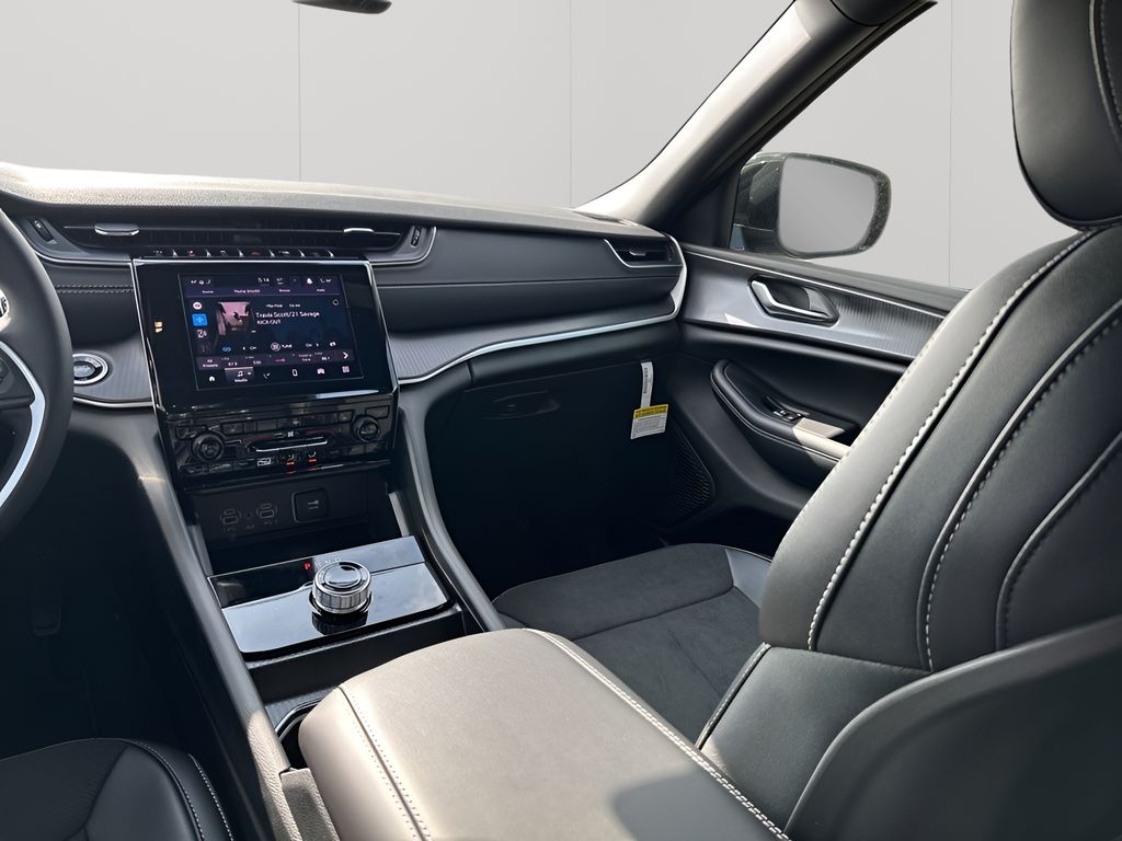 New Car 2025 Jeep Grand Cherokee  For Sale Under $40,000 In Austin, Texas